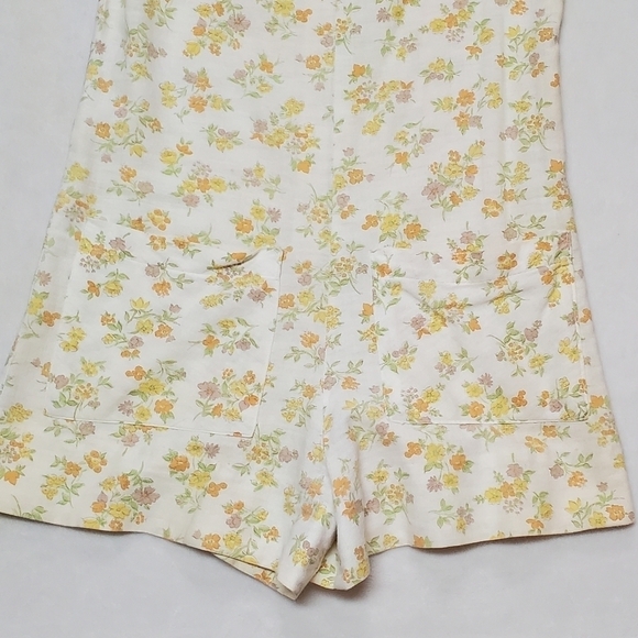 Vintage 1950s Handmade Yellow Floral Woven Linen Side Pocket Shorty Romper - Picture 7 of 11